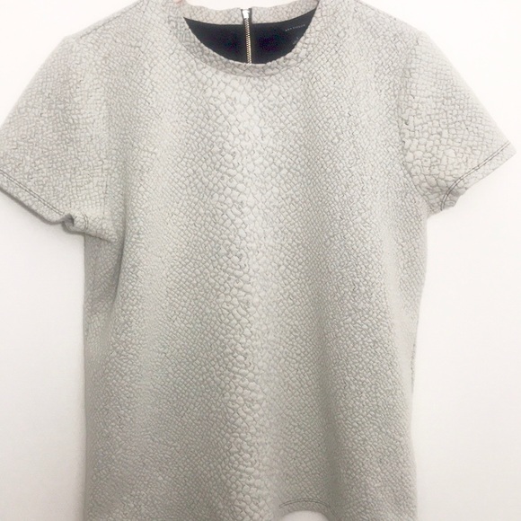 |Ann Taylor| Light Gray Pebbled Blouse Size Large - Picture 2 of 6